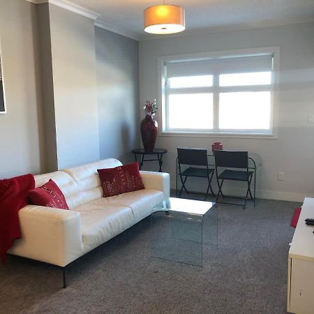 Amicable, Cozy, High Speed Internet, Sleeps 2 Riverview Downtown Apartment Calgary Bagian luar foto