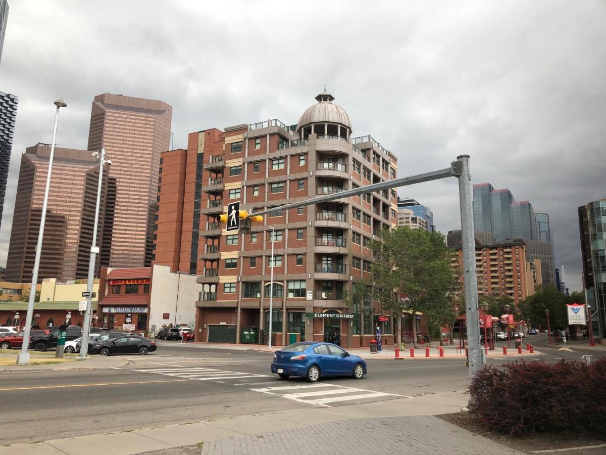 Amicable, Cozy, High Speed Internet, Sleeps 2 Riverview Downtown Apartment Calgary Bagian luar foto